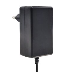 12 VOLT - 2 AMPER 2.5*0.7 UÇLU YERLİ ÜRETİM PLASTİK KASA PRİZ TİPİ ADAPTÖR (4944)