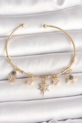 Pirinç Gold Renk Sallantı Zirkon Taşlı Kutup Yıldız Model Charm Model Kadın Bileklik - TJ-BB6884