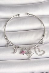 Pirinç Gümüş Renk Sallantı Zirkon Taşlı Gezegen Figür Kalp Detay Charm Kadın Bileklik - TJ-BB6899