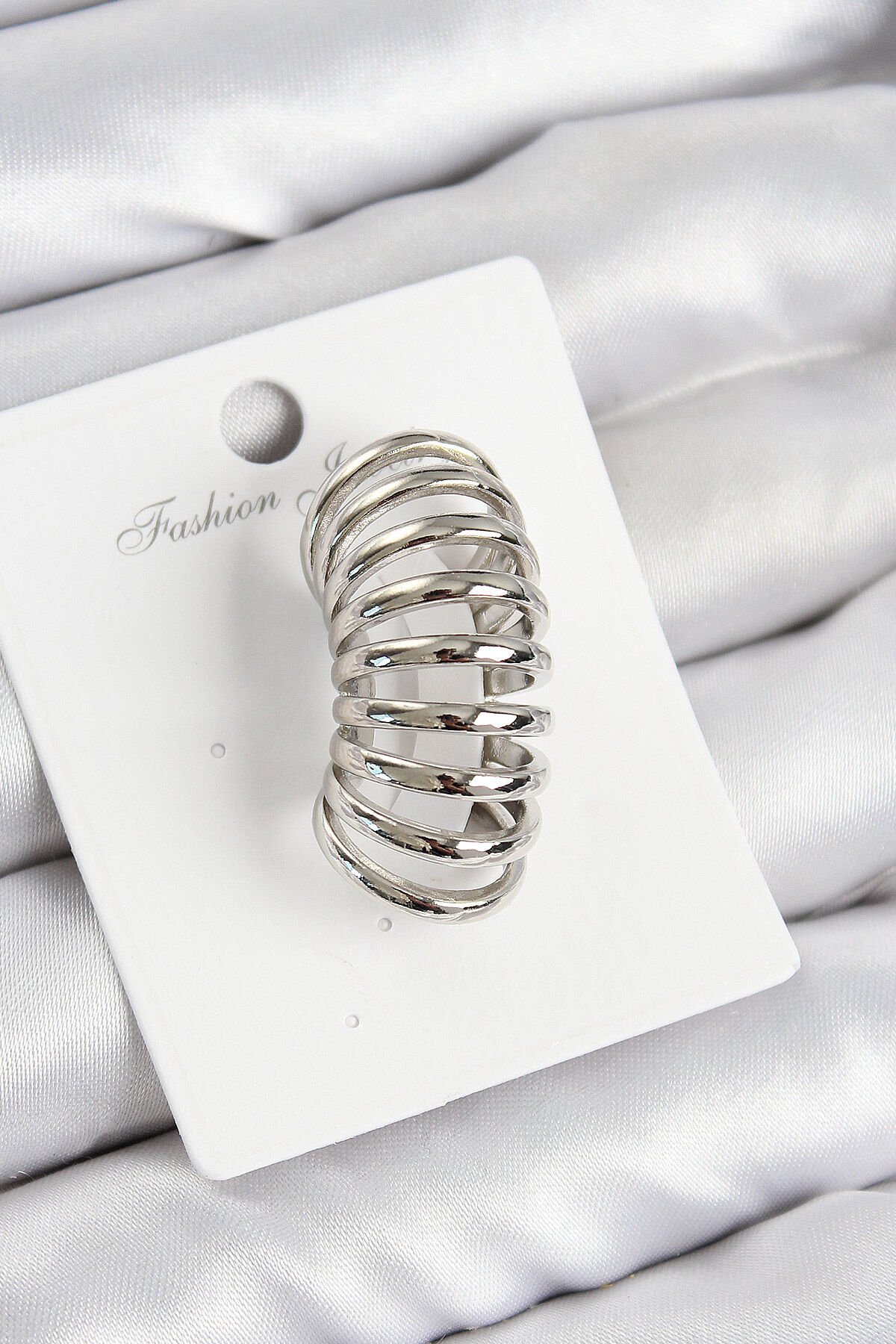 Pirinç Yay Model Gümüş Renk Sağ Kıkırdak Küpe - TJ-BKP10993