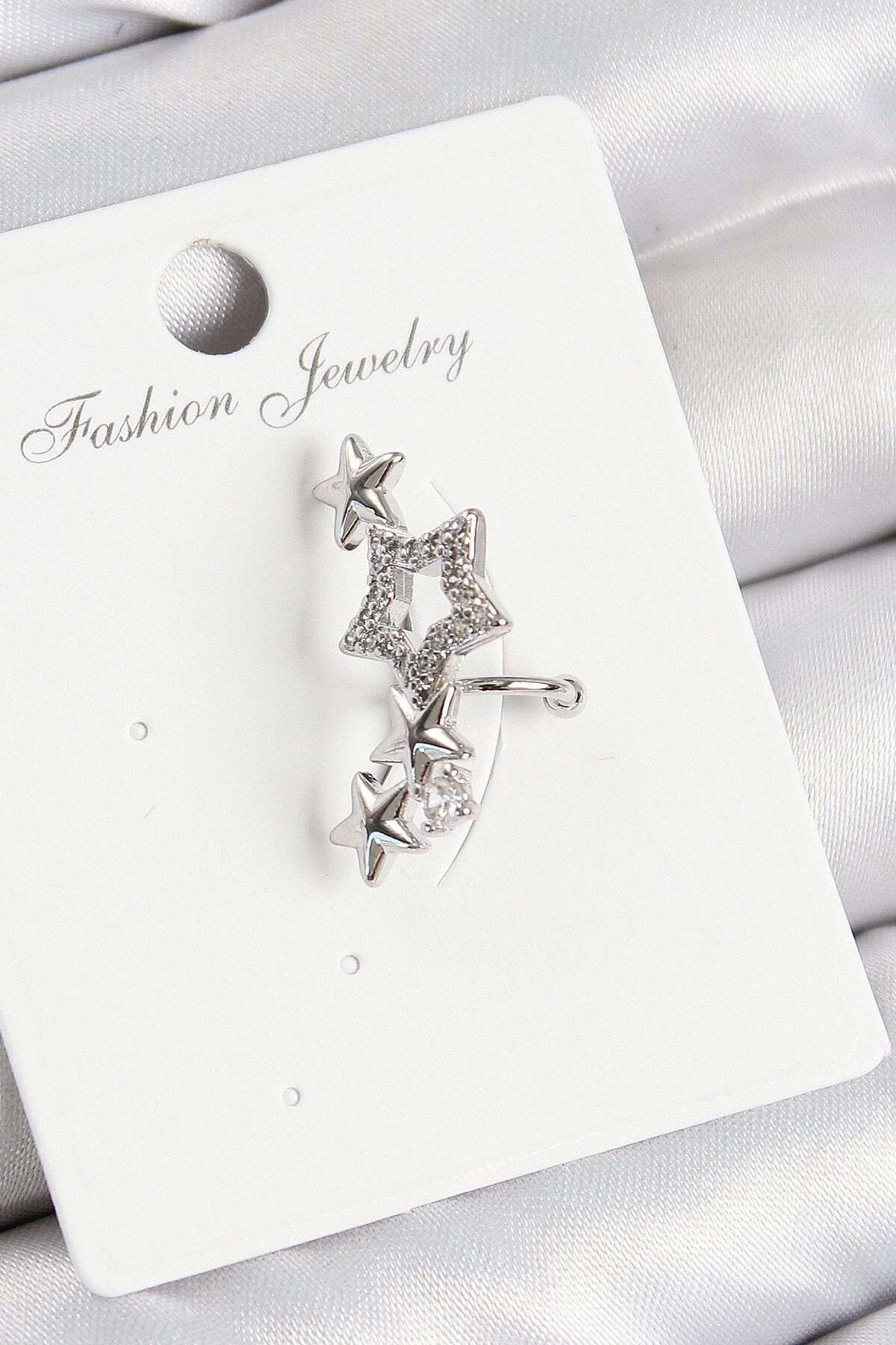 Pirinç Zirkon Taşlı Yıldız Model Gümüş Renk Sağ Kıkırdak Küpe - TJ-BKP11001
