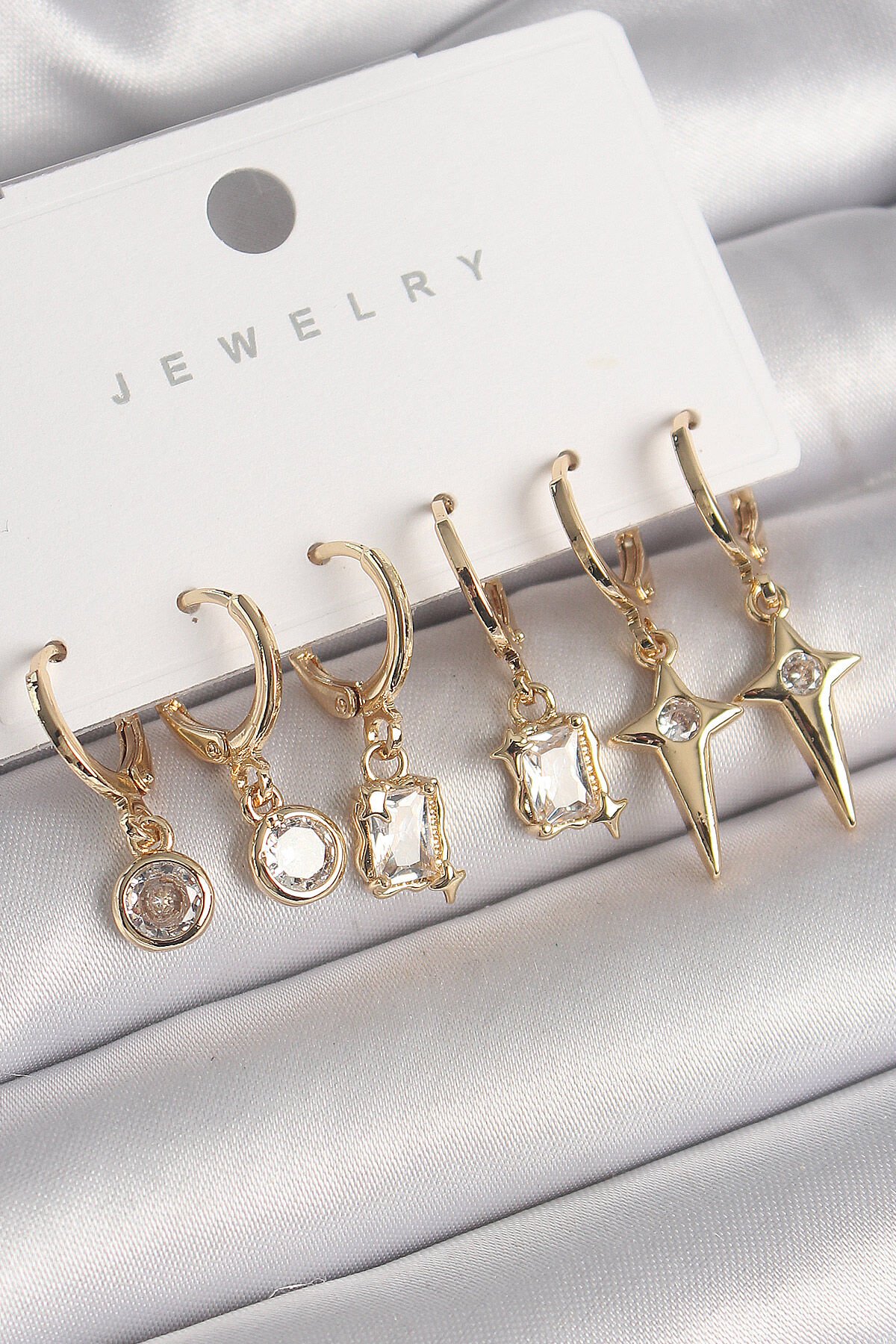 Pirinç Gold Renk Sallantı Kare Zirkon Taşlı Yıldız Model Kadın Küpe Seti - TJ-BKP10280