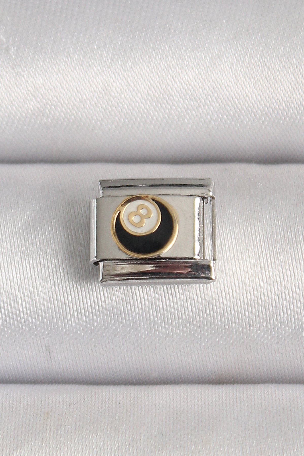 316L Çelik Gümüş Renk 8 Ball İşlemeli Nomination Charm - TJ-BC1209