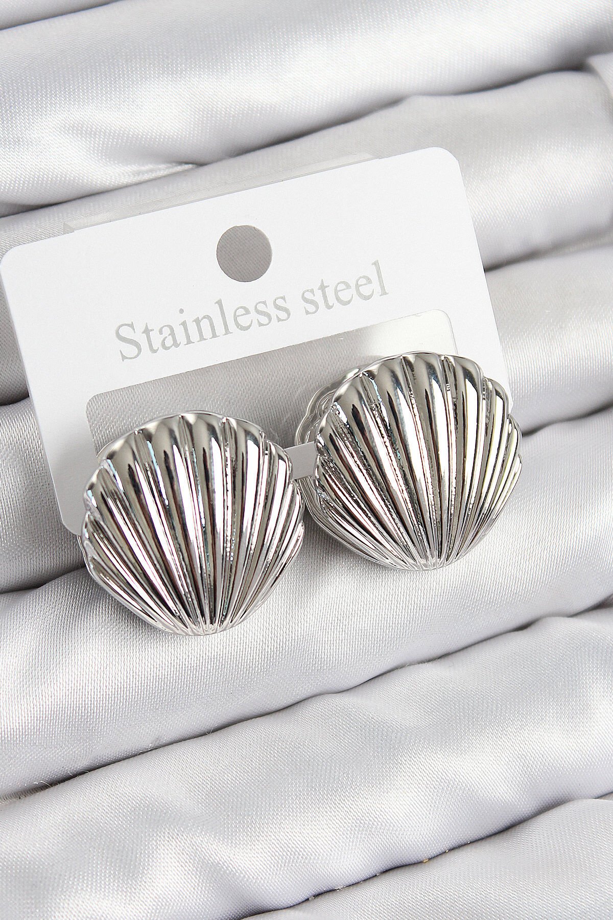 Pirinç İstiridye Model Gümüş Renk Kadın Küpe - TJ-BKP11013