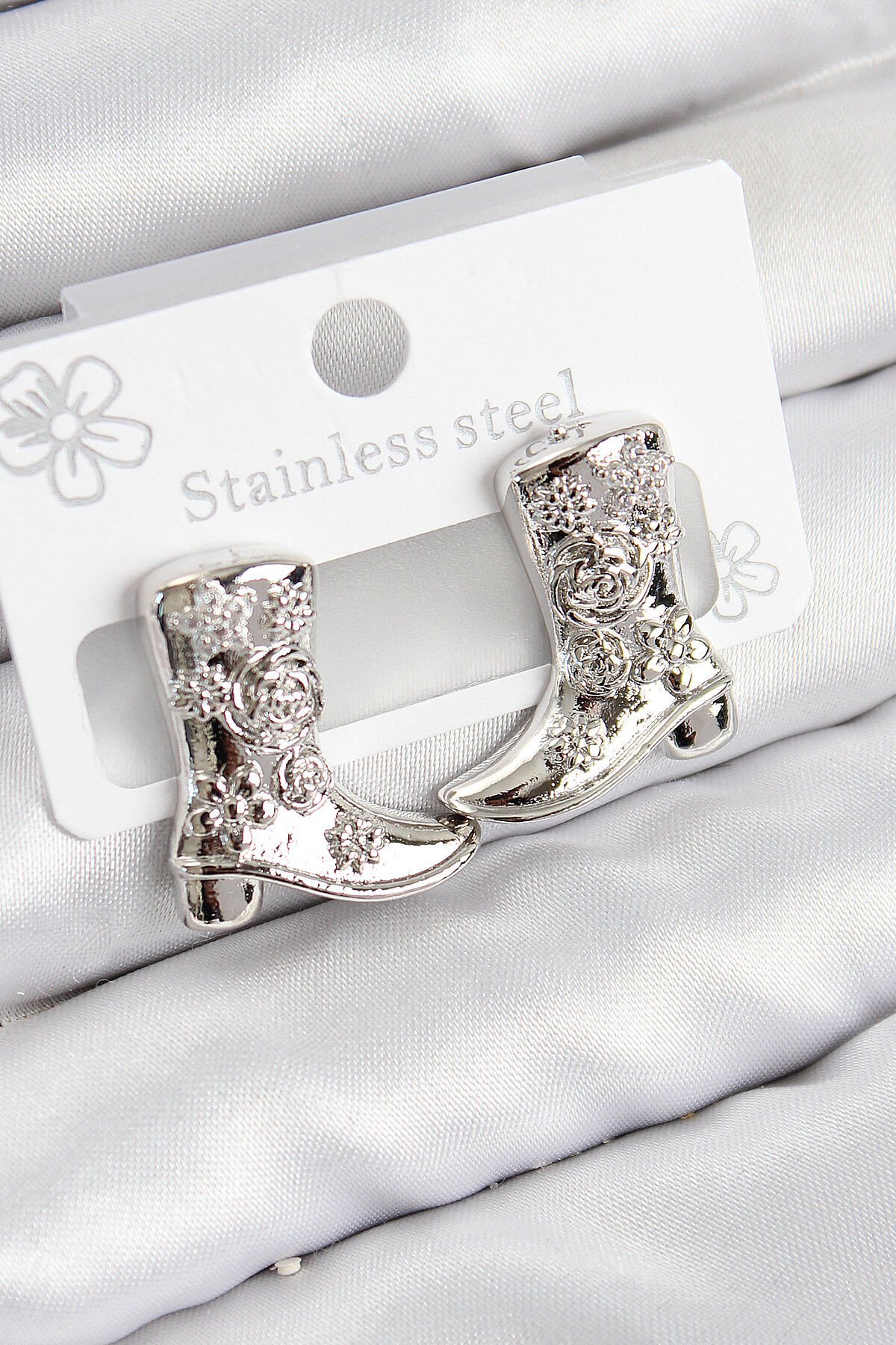 Pirinç Çizme Model Gümüş Renk Kadın Küpe - TJ-BKP11035