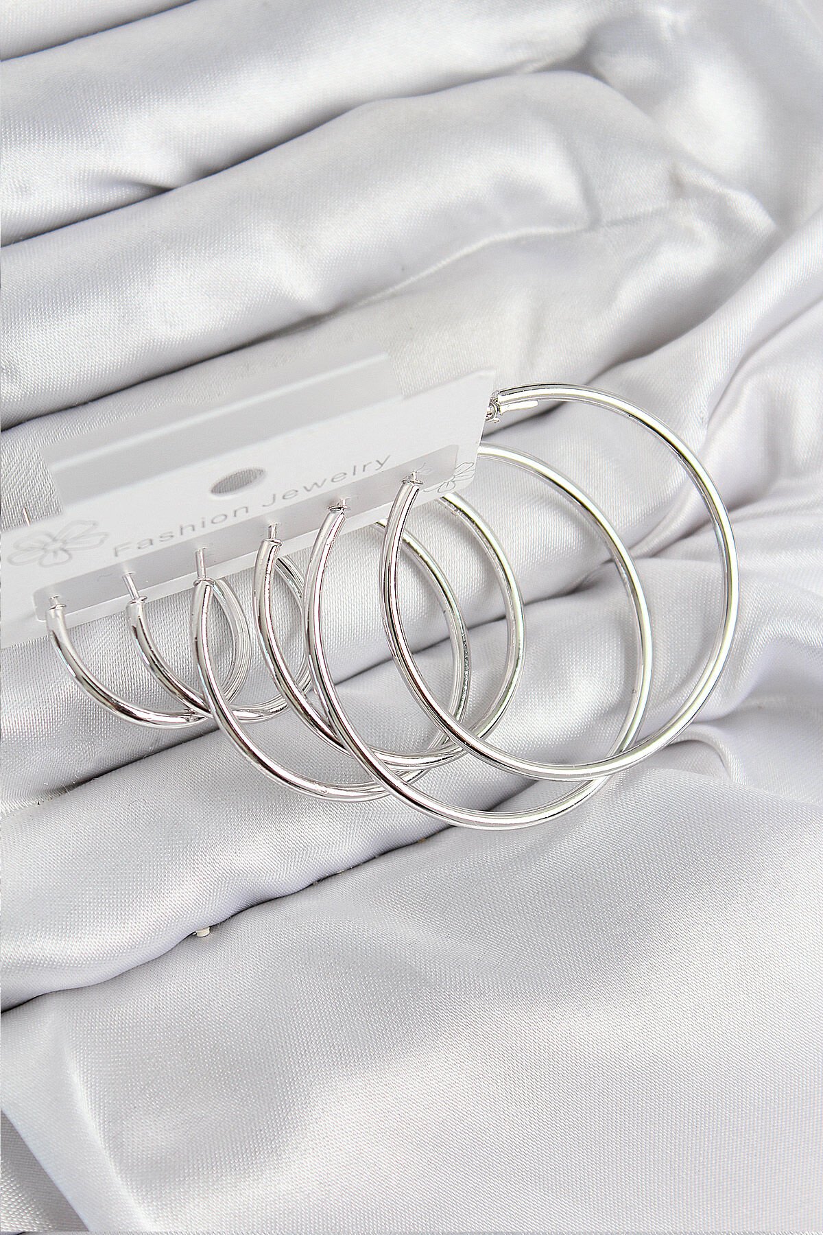 Pirinç Halka Model Gümüş Renk Kadın Set Küpe - TJ-BKP11040