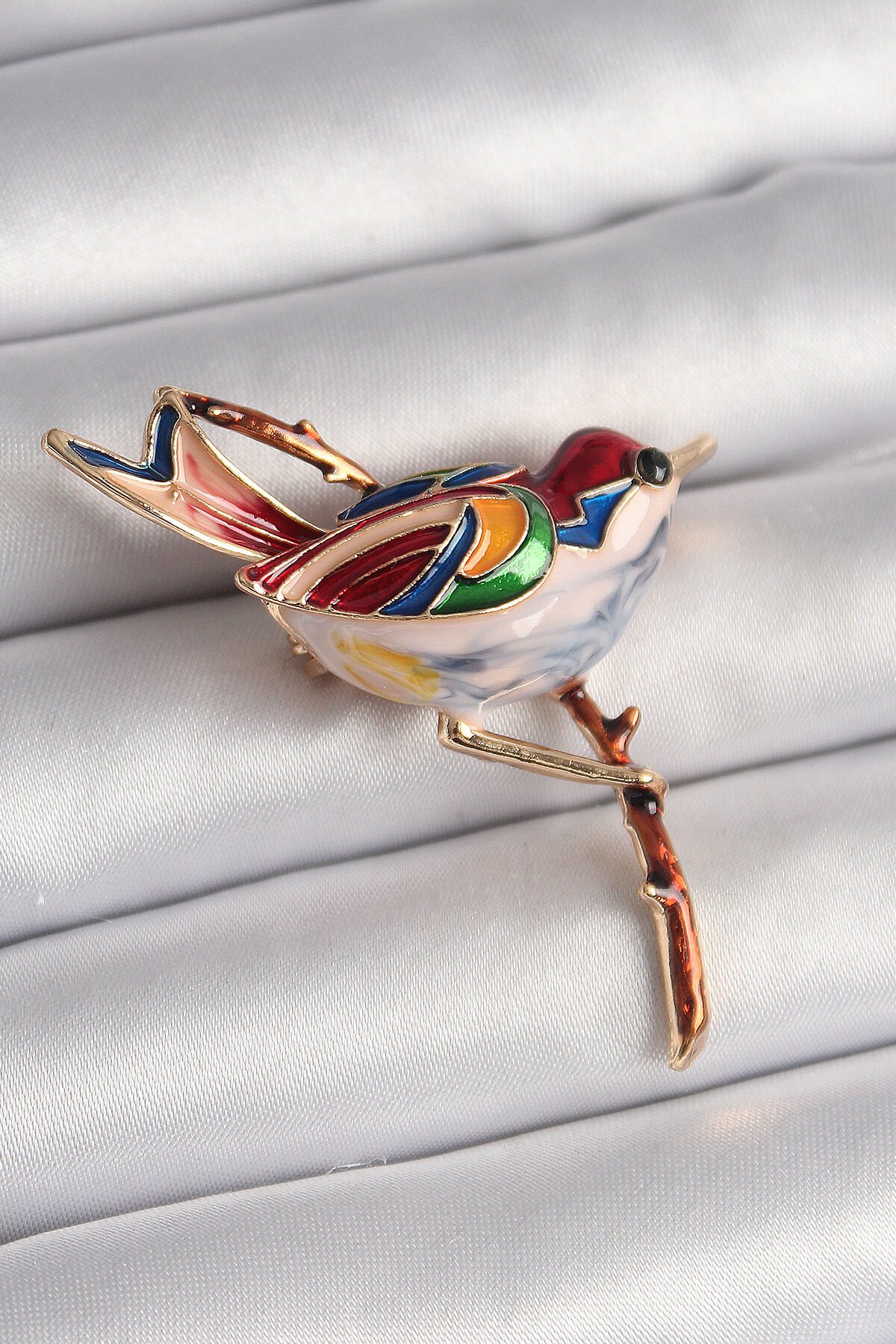 Pirinç Gold Renk Renkli Kuş Model Kadın Broş - TJ-BR401