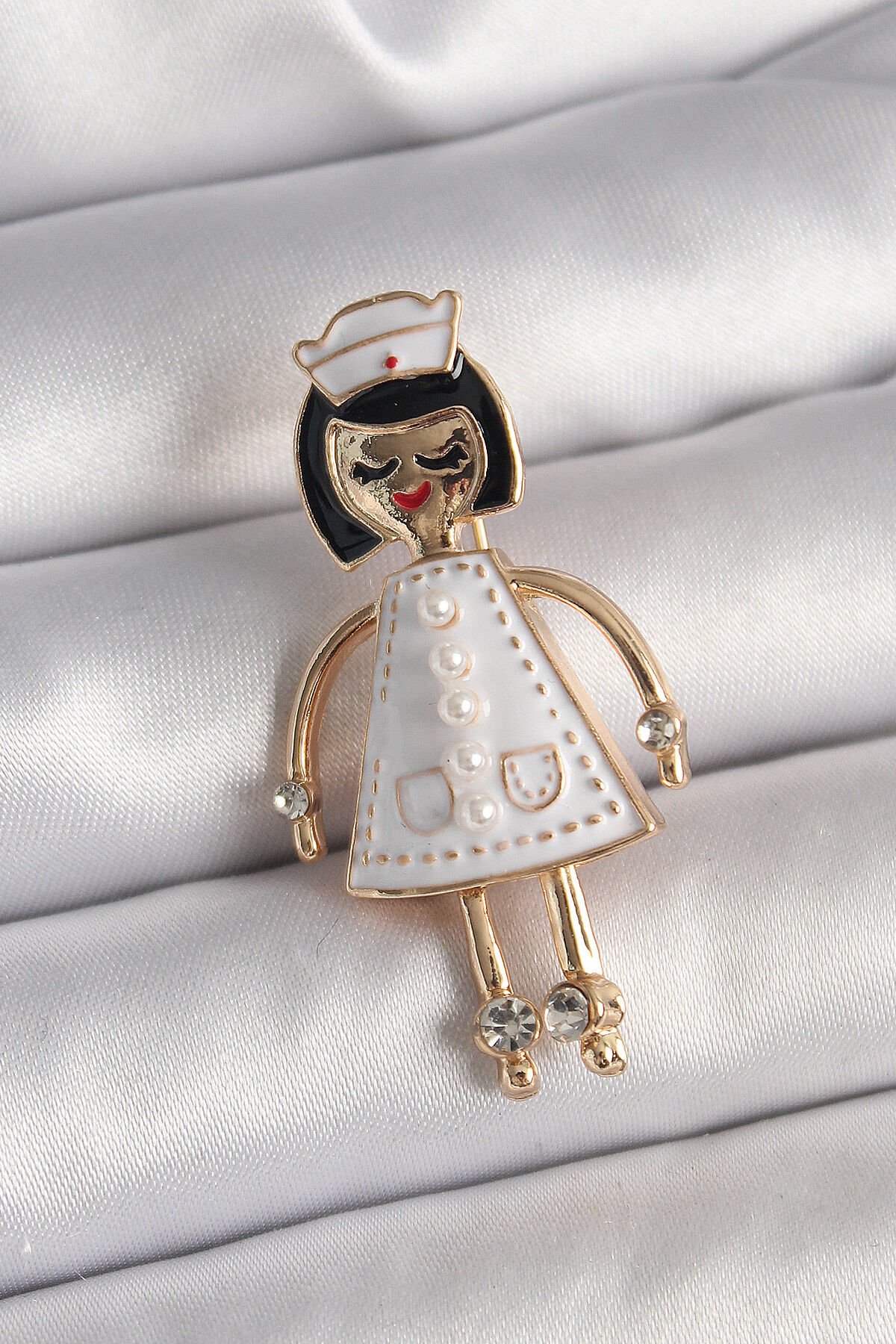 Pirinç Gold Renk Hemşire Model İnci Zirkon Taş Detay Kadın Broş - TJ-BR403