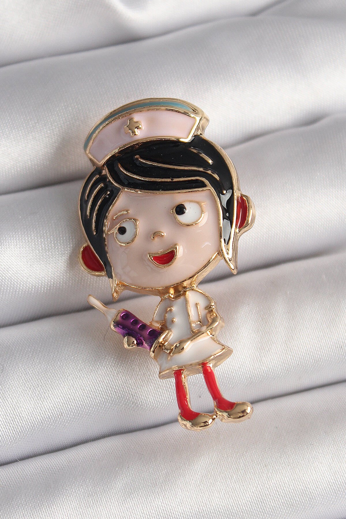 Pirinç Gold Renk Renkli Hemşire Model Kadın Broş - TJ-BR412