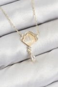 Pirinç Zirkon Taşlı İstiridye Model Gold Renk Kadın Kolye - TJ-BKO10416