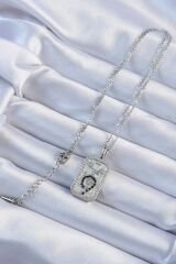 316L Çelik Zincir Gümüş Renk Zirkon Taşlı Minimal Papatya Figürlü Tarot Kolye - TJ-BKO9224