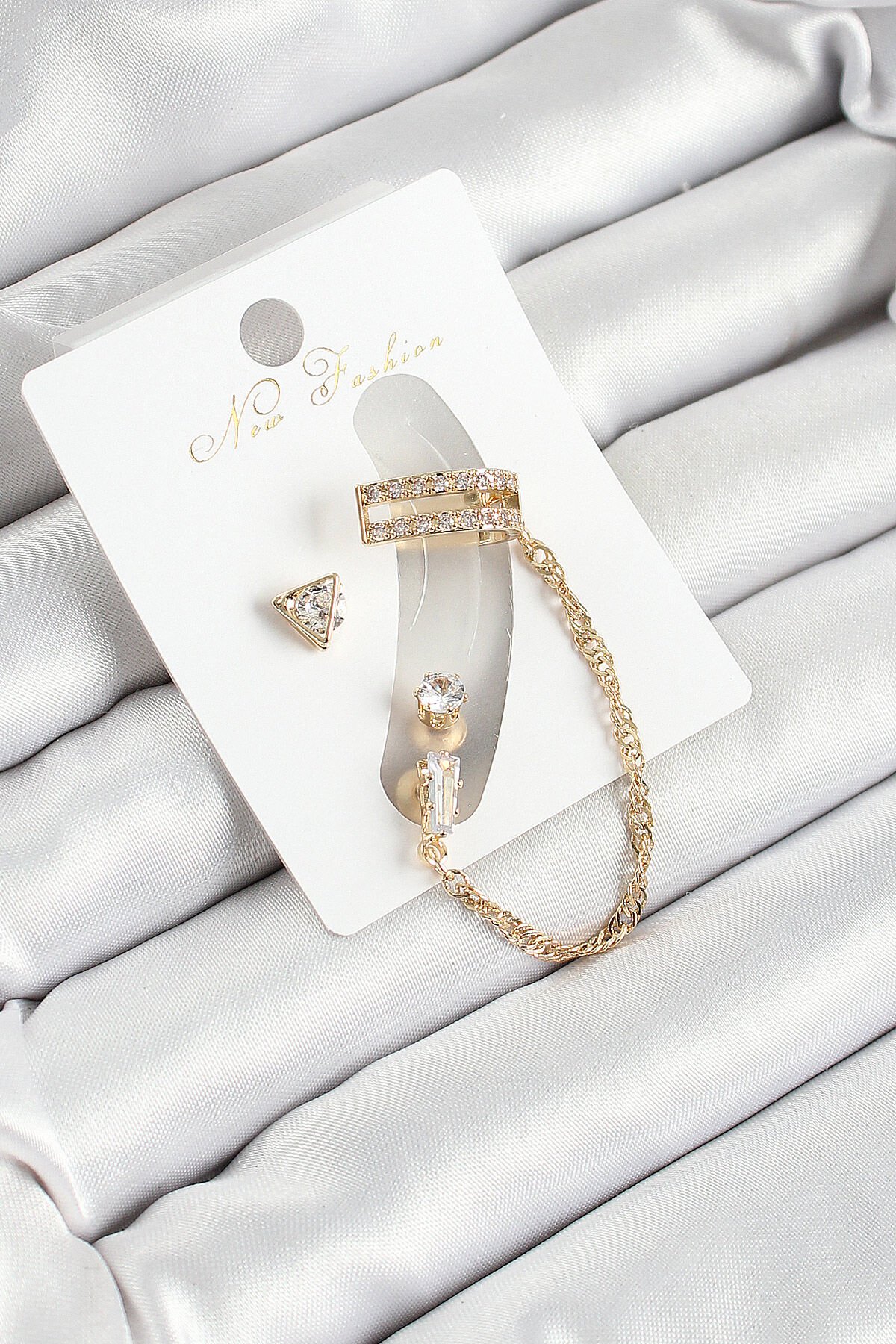 Pirinç Üçgen Figürlü Zirkon Taşlı Gold Renk 3'lü Kıkırdak Kadın Küpe Set - TJ-BKP10667