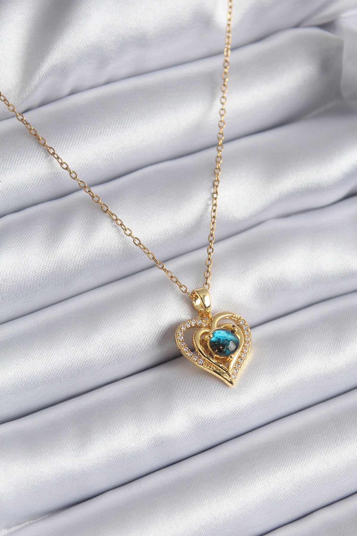 316L Çelik Gold Renk Zirkon Taşlı Kalp Galaksi Model Kadın Kolye - TJ-BKO8114