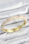 Mineli Pirinç Krem Çiçek Motifli Gold Kadın Kelepçe - TJ-BB7633