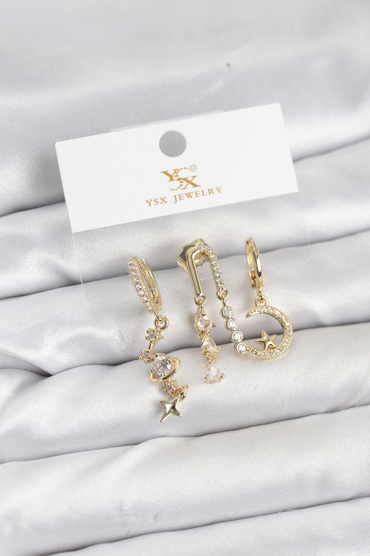 Pirinç Gold Renk Zirkon Taşlı Uzay Model YSX Trio Küpe Seti - TJ-BKP11568