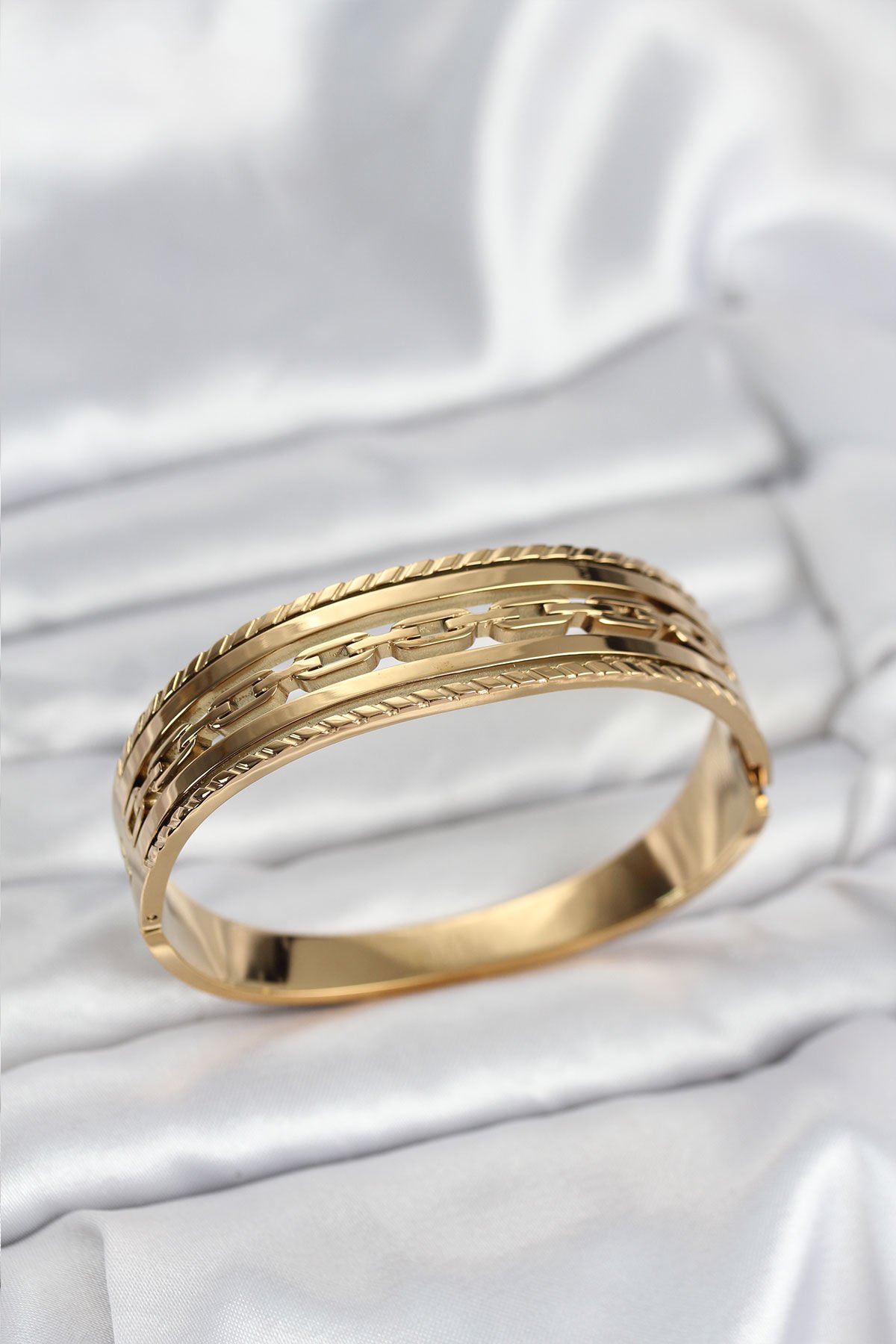 316L Çelik Gold Renk Vintage Model Kadın Kelepçe Bileklik - TJ-BB8071