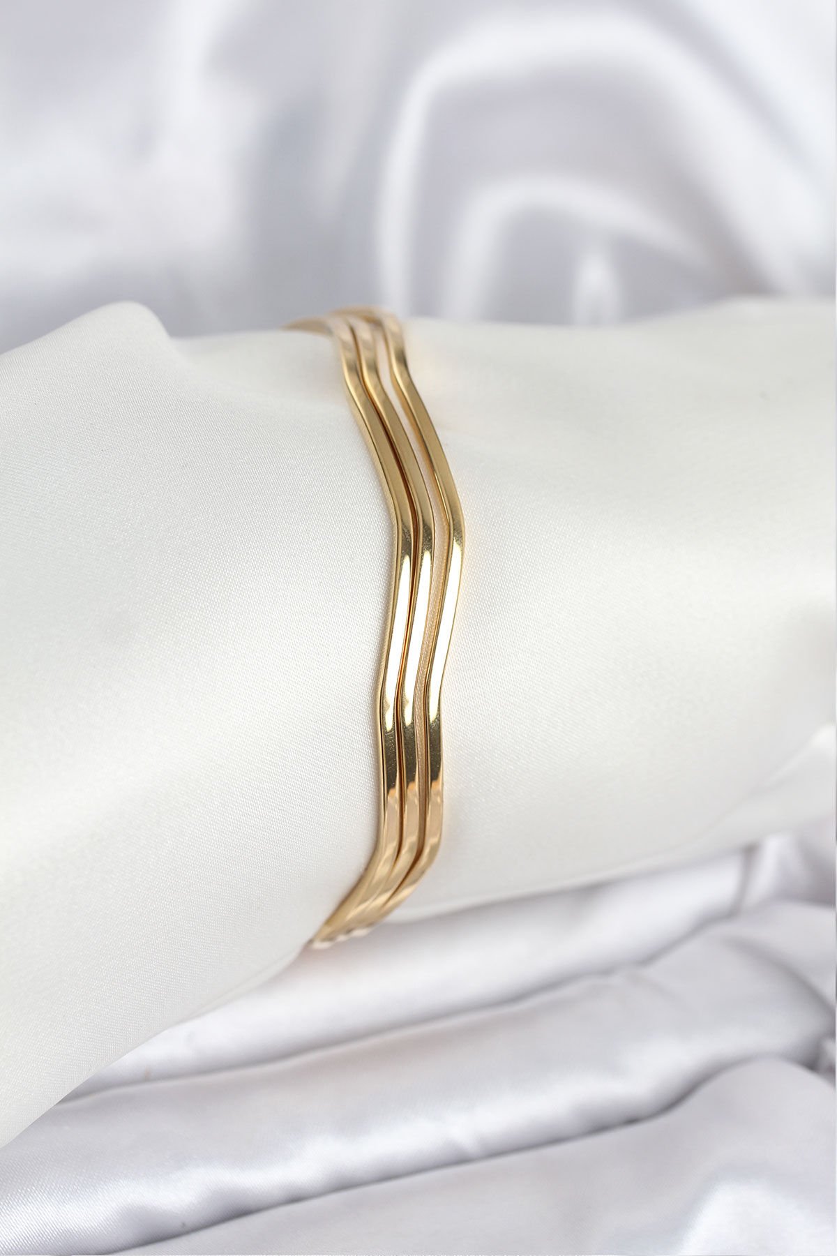 316L Çelik Gold Renk 65 mm Ajda Zikzak Model 3lü Kadın Bileklik - TJ-BB8075