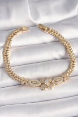 Pirinç Gold Renk Zirkon Taşlı Çiçek Figür Arpa Zincir Model Kadın Bileklik - TJ-BB6816