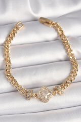 Pirinç Gold Renk Zirkon Taşlı Yonca Figür Zincir Model Kadın Bileklik - TJ-BB6818