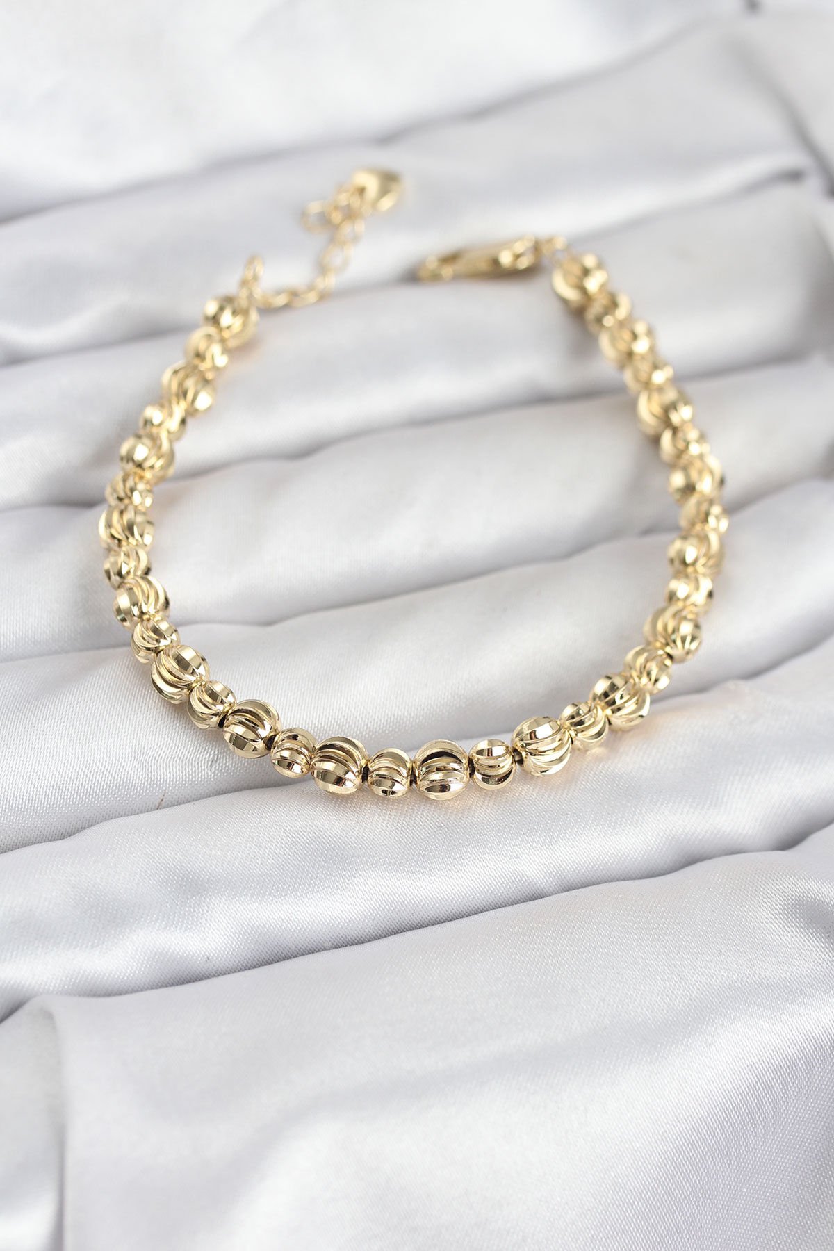 Dorika Model Pirinç Kadın Bileklik - TJ-BB8170