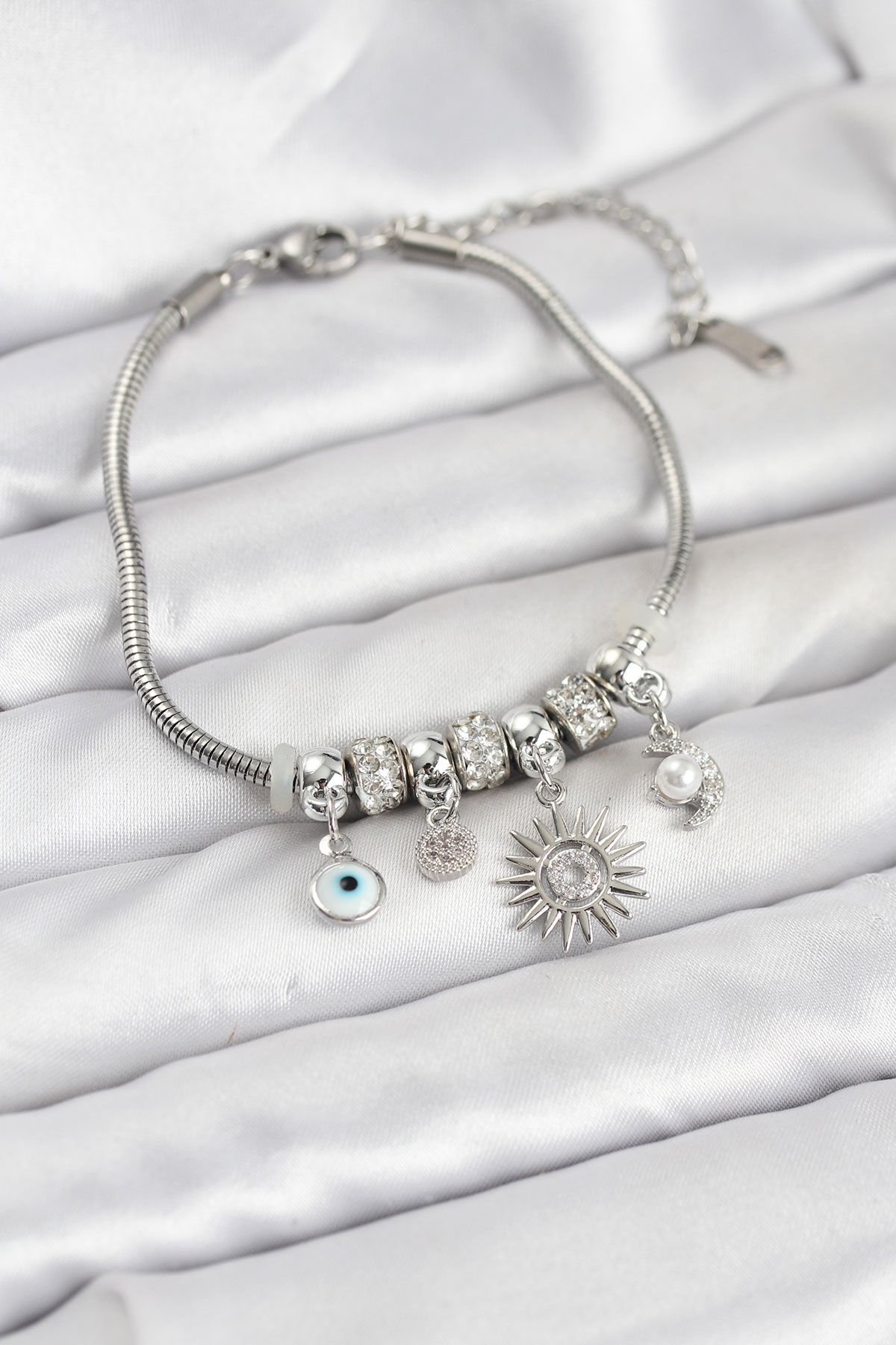 Pirinç Gümüş Renk Güneş Charmlı Kadın Bileklik - TJ-BB8184