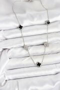316L Çelik Zincir Gümüş Renk Siyah ve Zirkon Taşlı Baby Boy Yonca Kadın Kolye - TJ-BKO10591