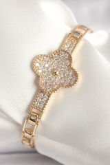 Pirinç Gold Renk Zirkon Taşlı Yonca Model Kadın Bileklik - TJ-BB6844