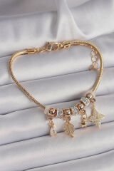 316L Çelik Gold Renk Zincir Sallantı Zirkon Taşlı Yonca Figür Yıldız Detay Charm Bileklik - TJ-BB6518