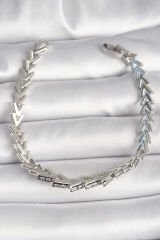 Pirinç Gümüş Renk Zirkon Taşlı Ok Model Kadın Bileklik - TJ-BB6852