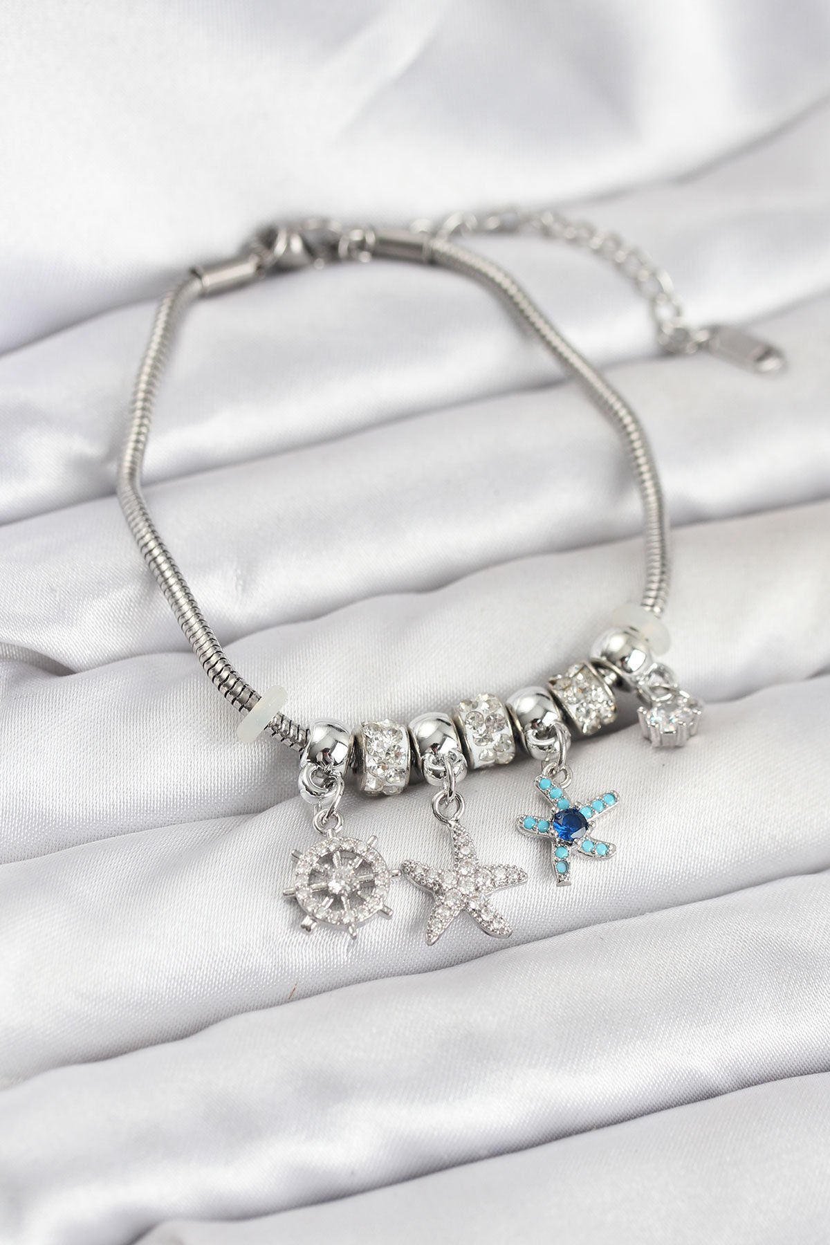 Pirinç Gümüş Renk Deniz Tema Charmlı Kadın Bileklik - TJ-BB8206