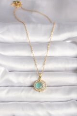 316L Çelik Gold Renk Zirkon Taşlı Yeşil Sedefli Hilal Model Kadın Kolye - TJ-BKO9706
