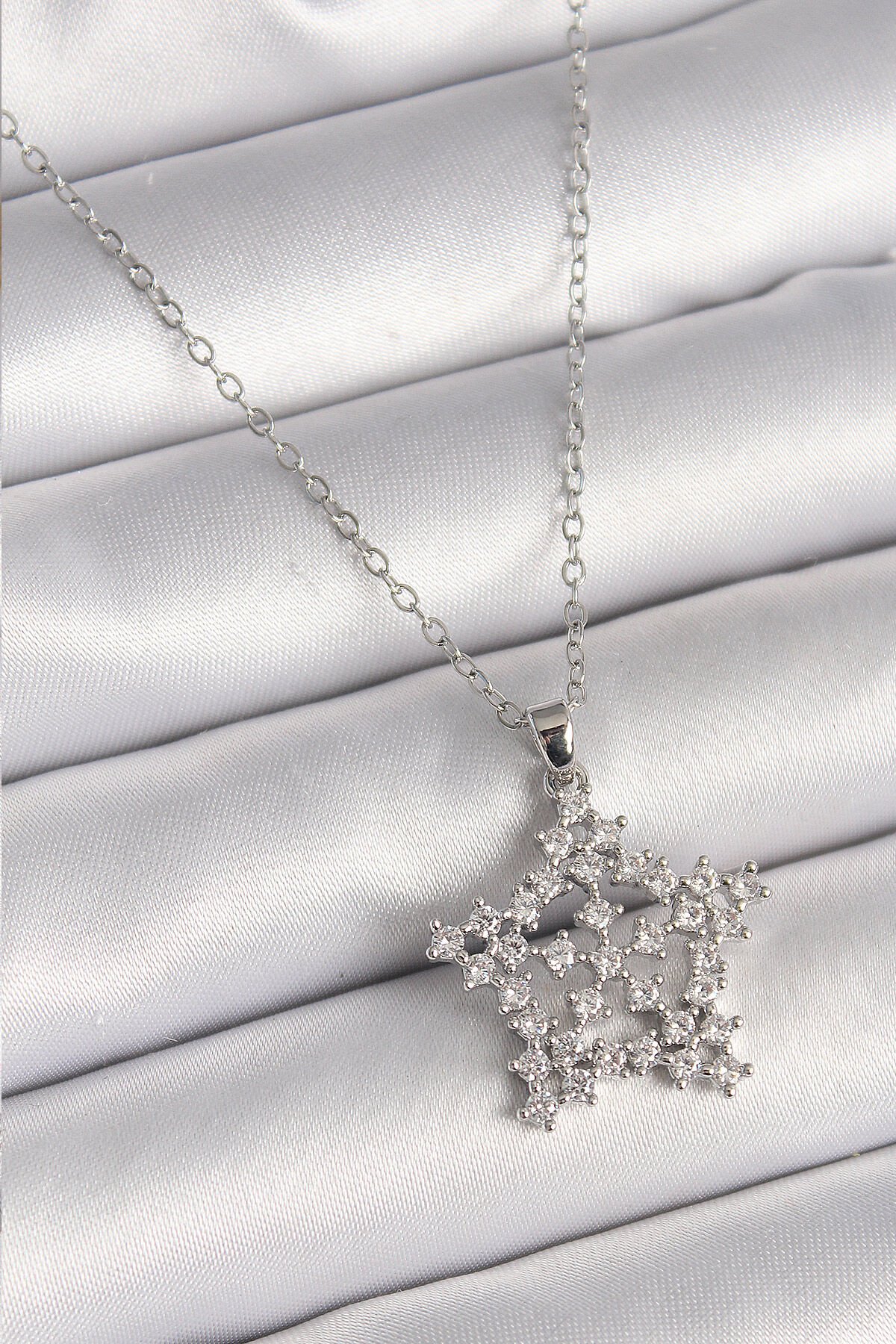 316L Çelik Gümüş Renk Zincir Zirkon Taşlı Kar Tanesi Model Kadın Kolye - TJ-BKO9896