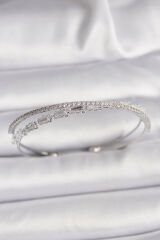 Pirinç Gümüş Renk Su Yolu Zirkon Taşlı Kadın Bileklik - TJ-BB6539