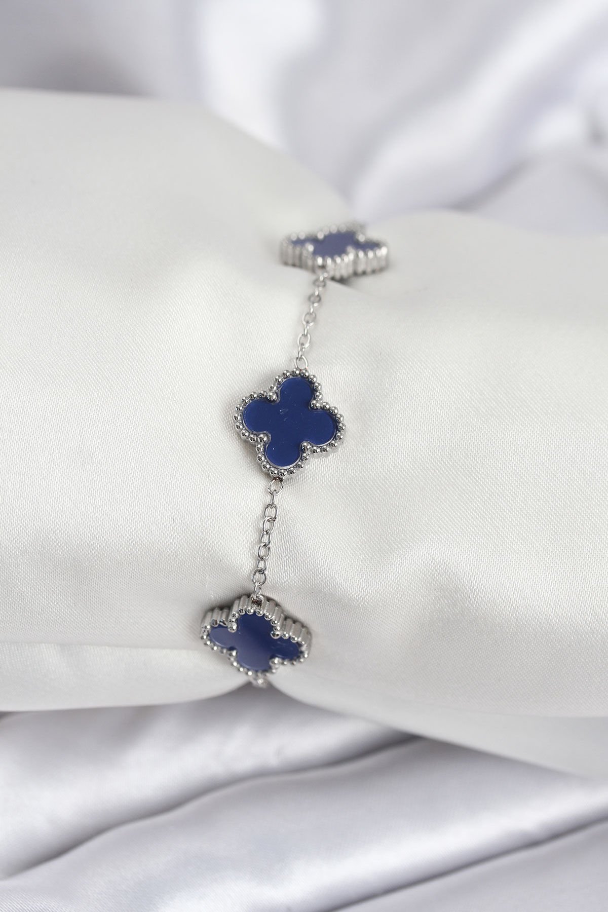 316L Çelik Zincir Gümüş Renk Lacivert Yonca Kadın Bileklik - TJ-BB7958