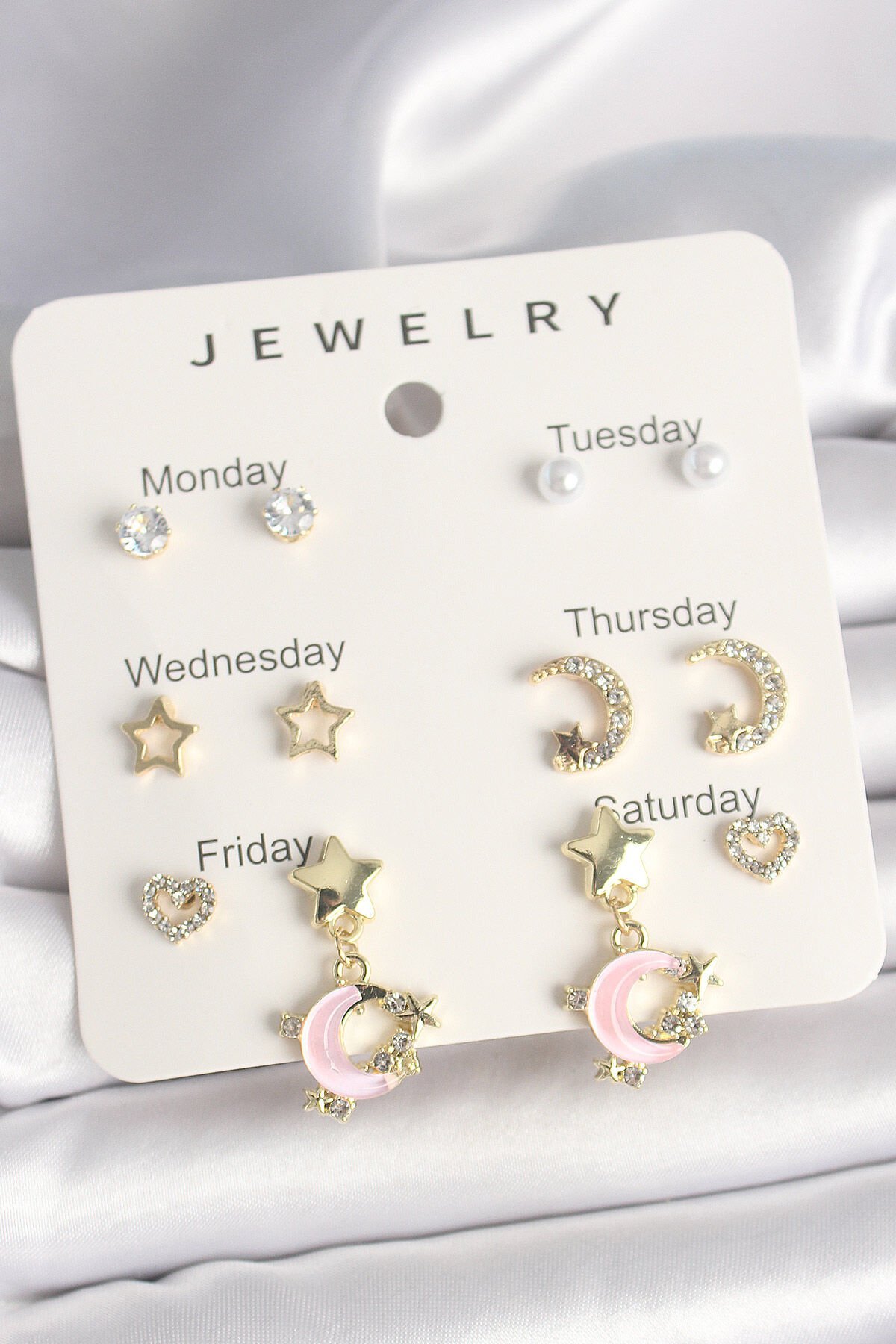 Pirinç Gold Renk Zirkon Taşlı Hilal Figür İnci Detay Sallantı Yıldız Hilal Figür 7'Li Kadın Küpe Seti - TJ-BKP10325