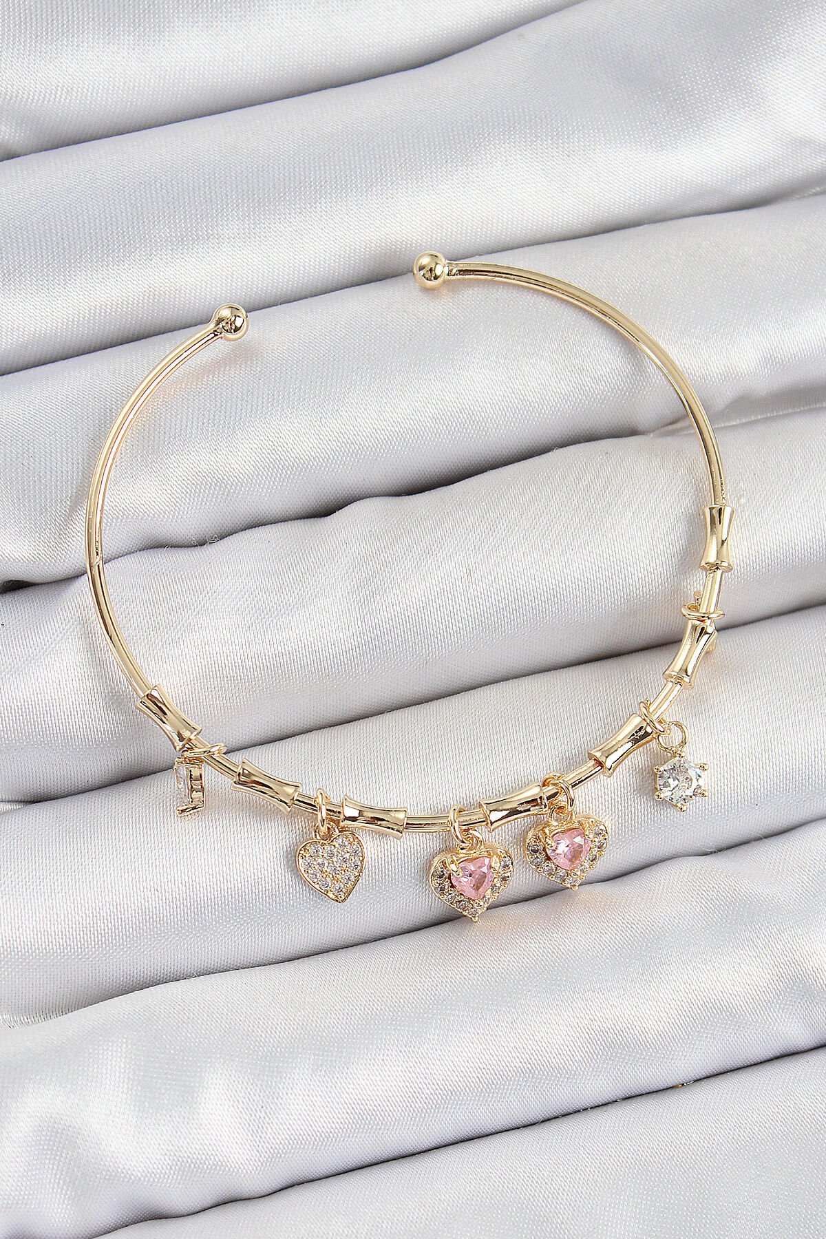 Pirinç Zirkon Taşlı Pembe Kalp Model Gold Renk Charm Bileklik - TJ-BB7356
