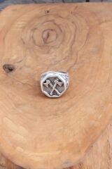 Balta Desenli Gümüş Renk Ayarlanabilir Erkek Yüzük - TJ-EY537