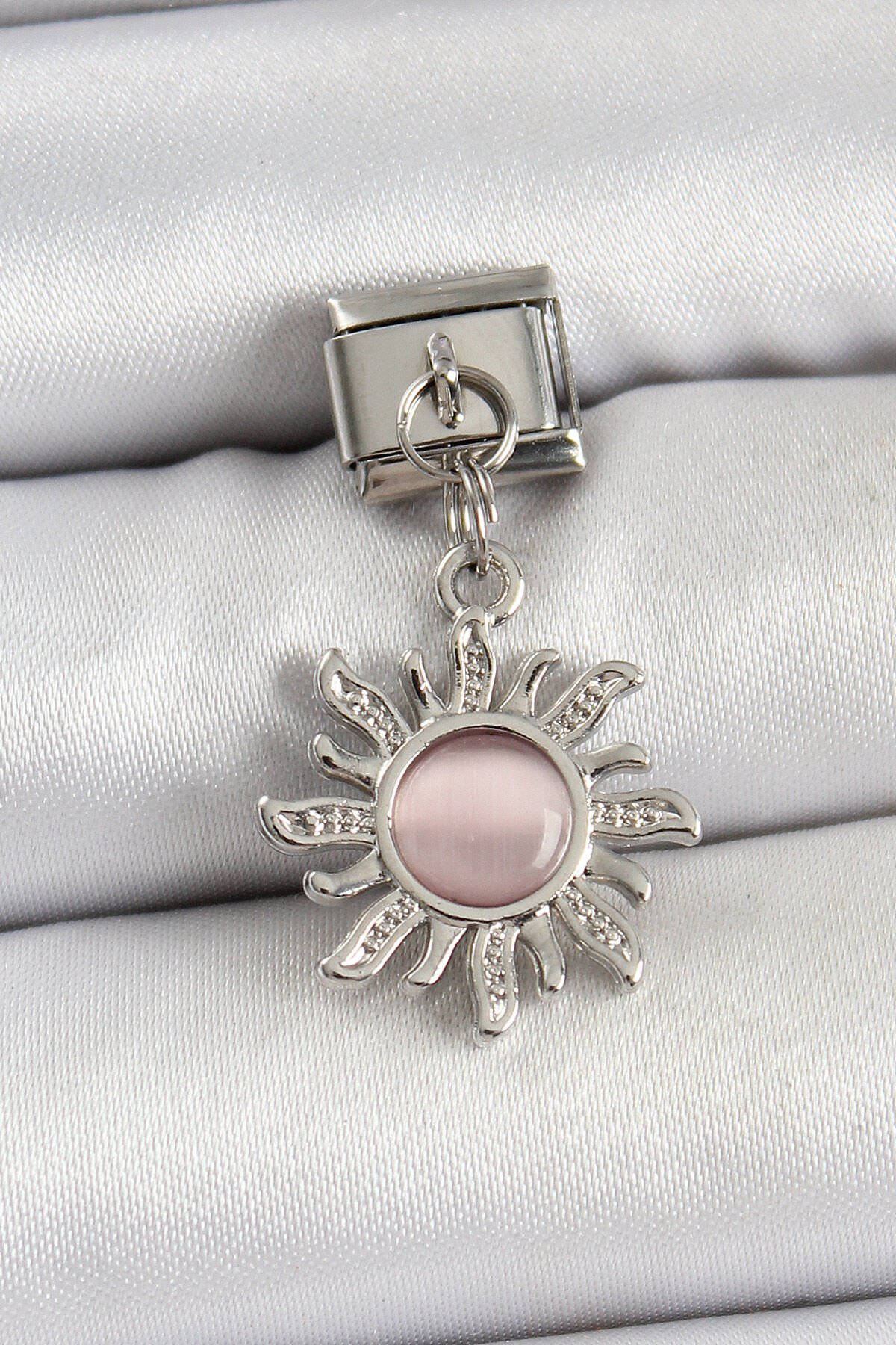 316L Çelik Sallantılı Zirkon Taşlı Güneş Model Gümüş Renk Nomination Charm - TJ-BC1450