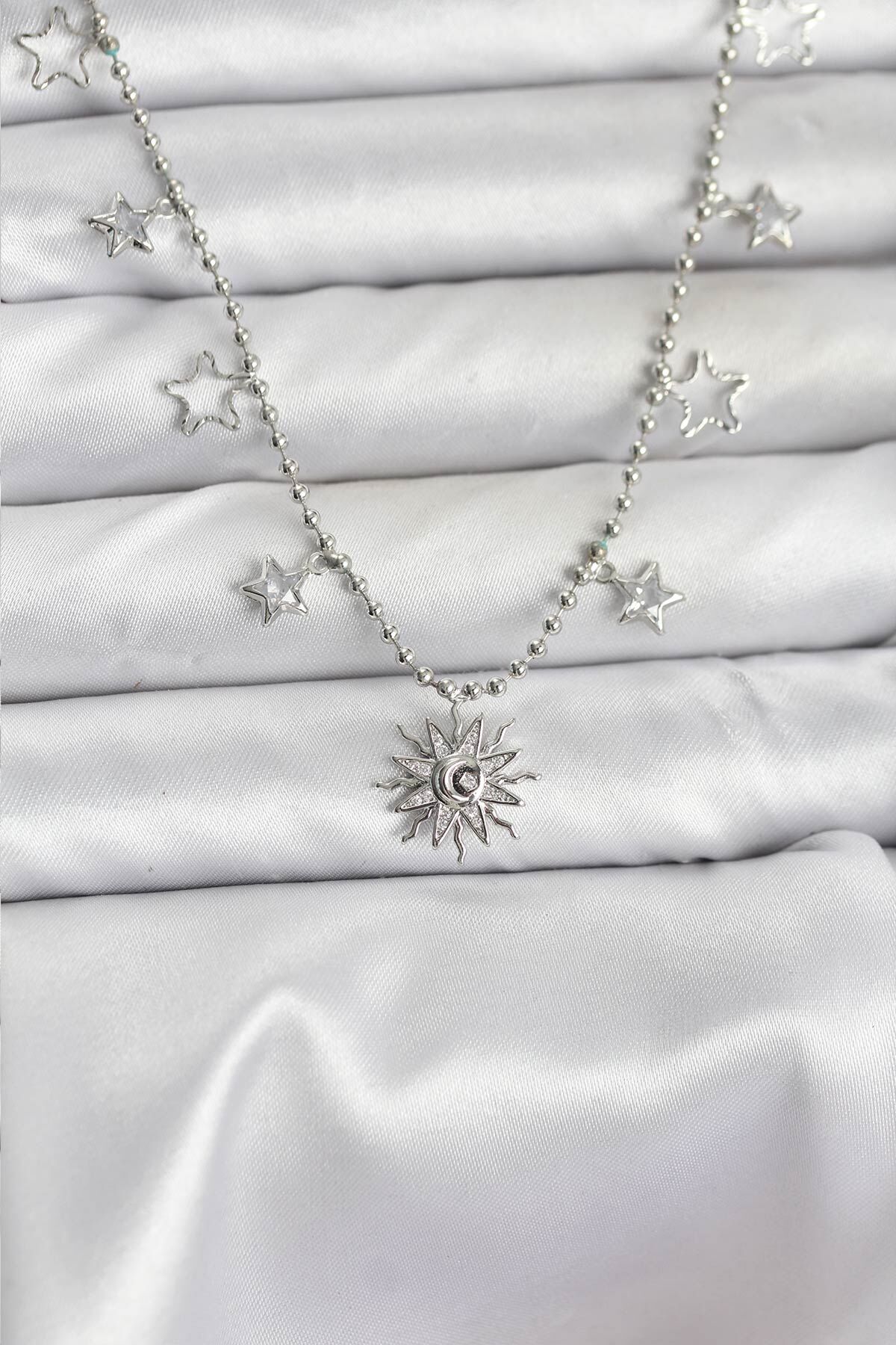 Pirinç Gümüş Renk Güneş Model Kadın Kolye - TJ-BKO10655