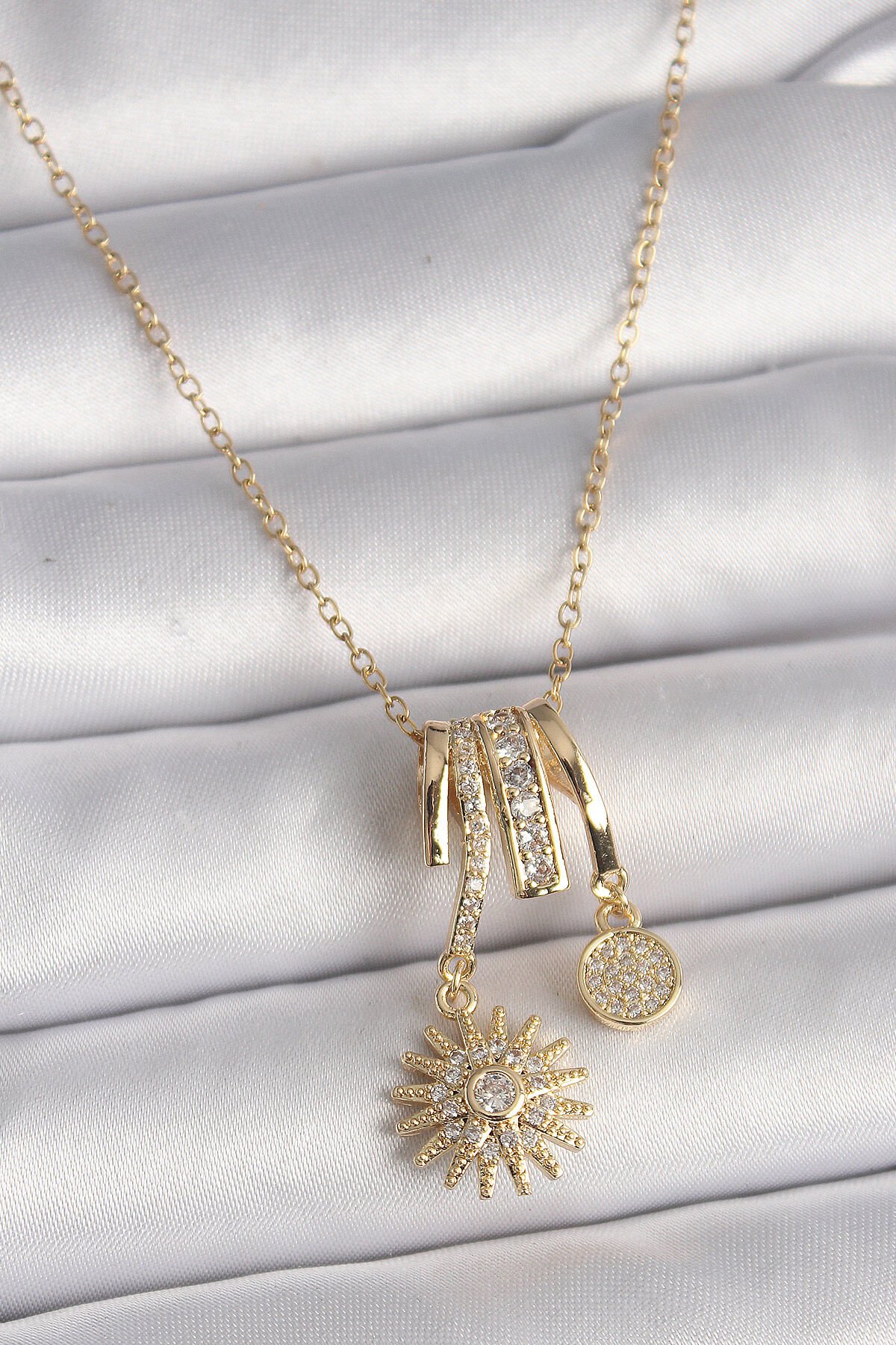 316L Çelik Gold Renk Zincir Zirkon Taşlı Sallantı Kutup Yılıdızı Model Kadın Charm Kolye - TJ-BKO9743