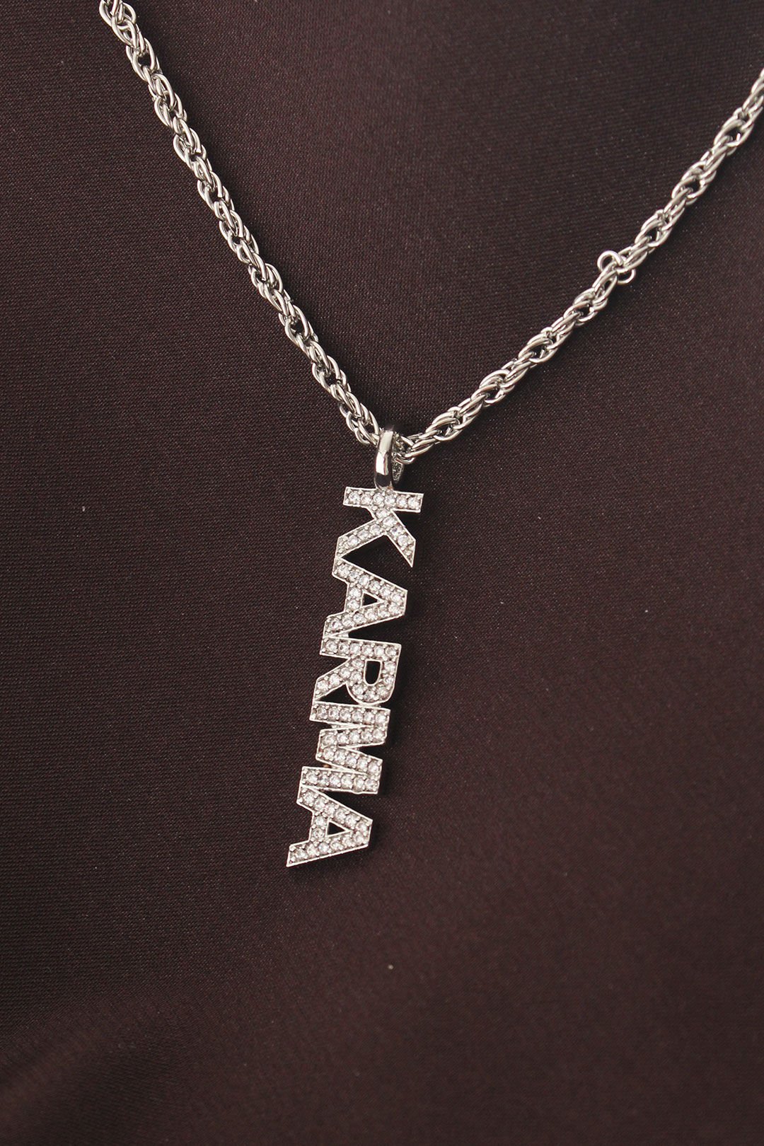 Gümüş Renkli Zirkon Taşlı Karma Yazılı Kolye - TJ-BKO6192