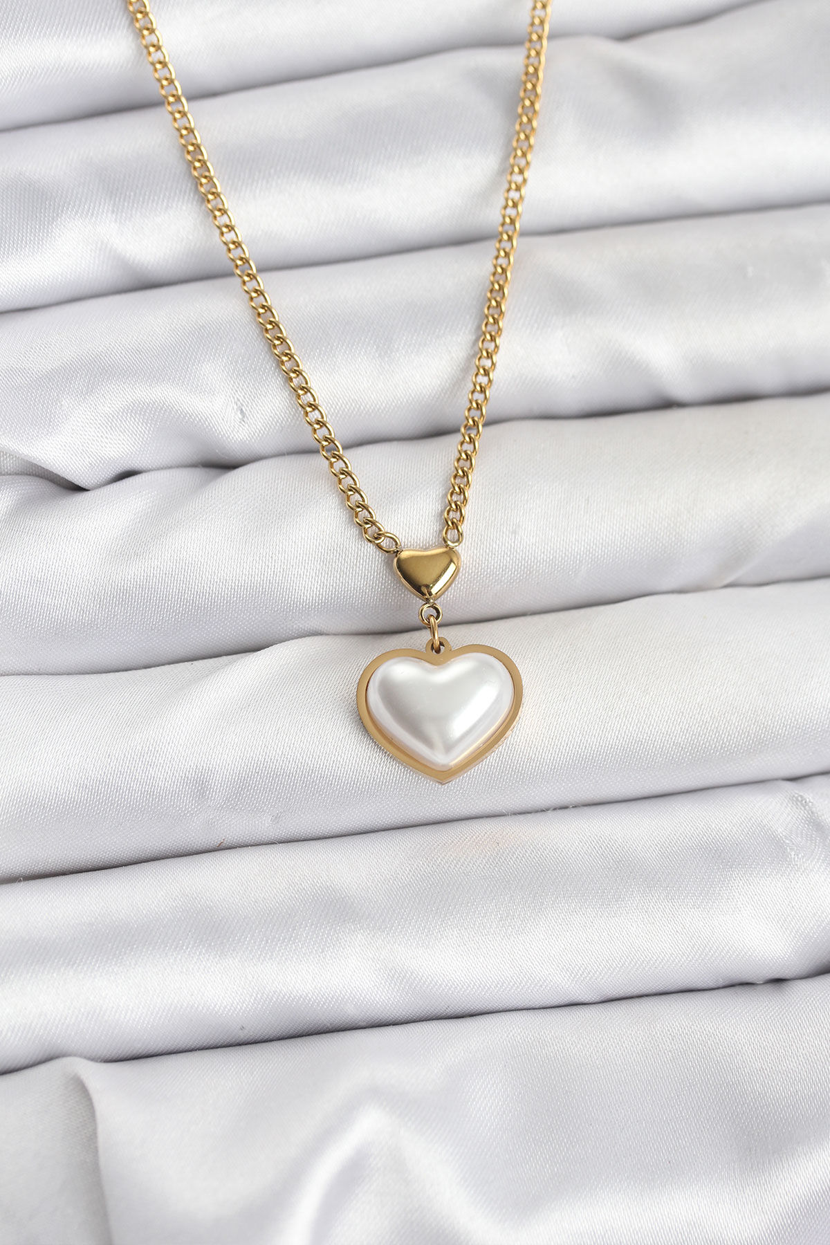 316L Çelik Zincir Gold Renk Bombeli Kalp Model Kadın Kolye - TJ-BKO10685