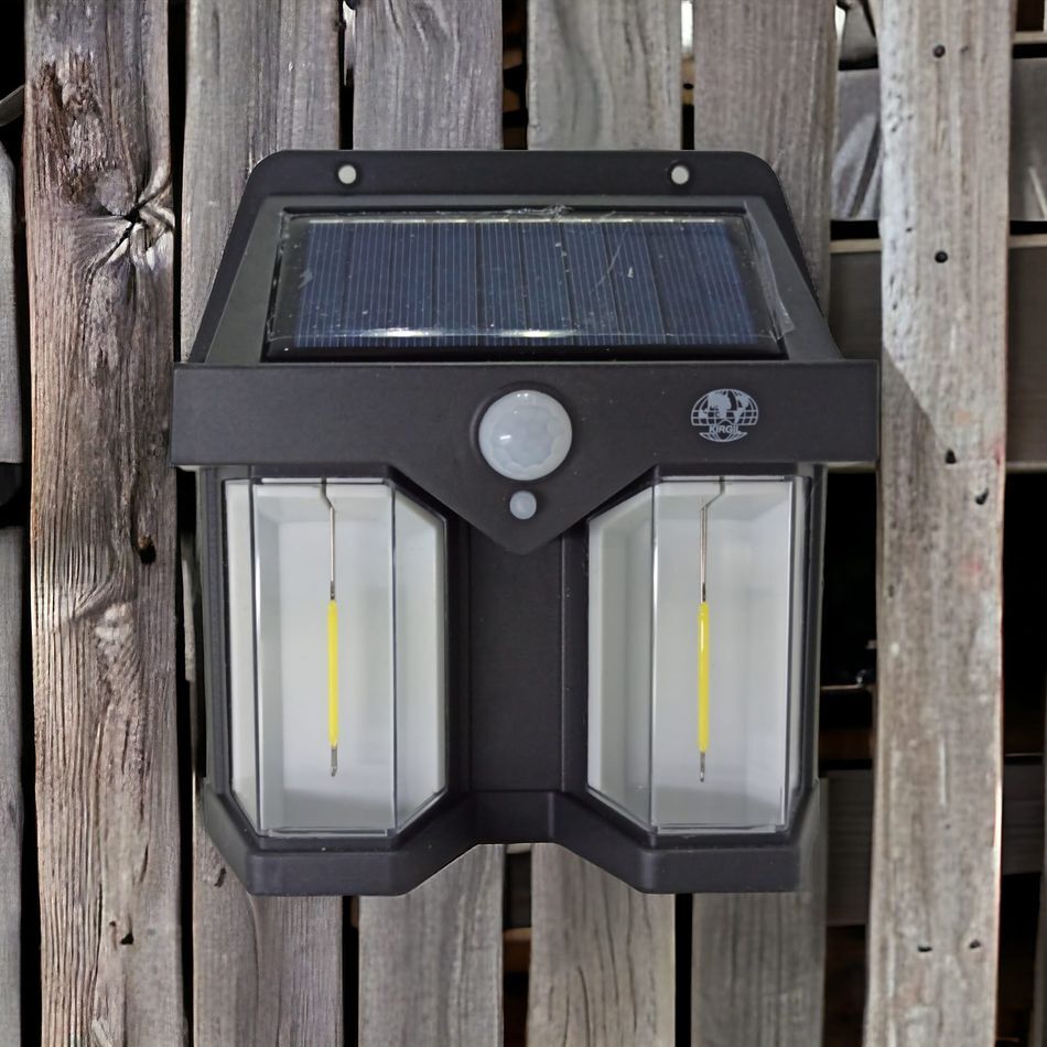 Solar Sensörlü Duvar Tipi Lamba Beyaz