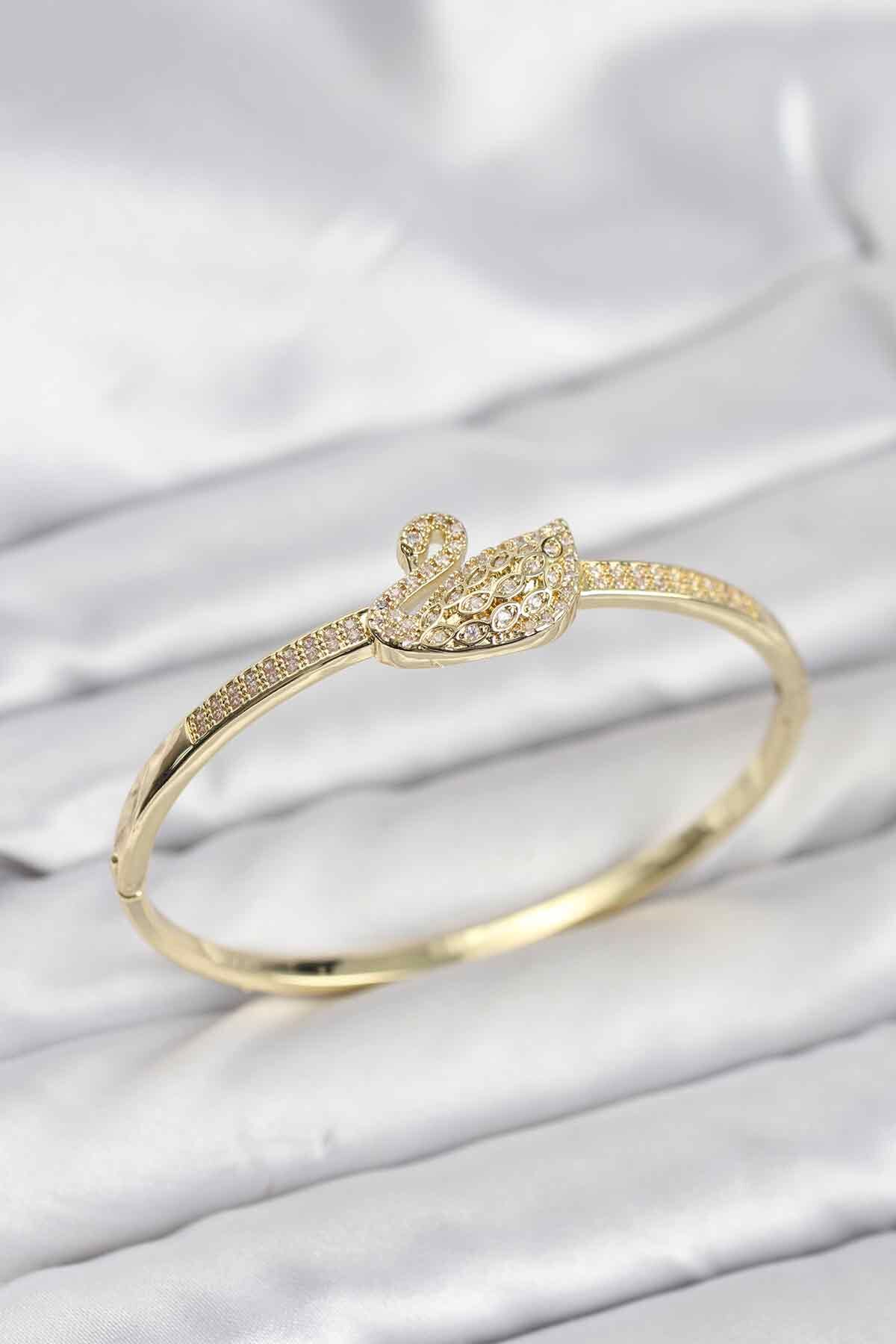 Pirinç Gold Renk Zirkon Taşlı Kuğu Model Kadın Kelepçe Bileklik - TJ-BB8228