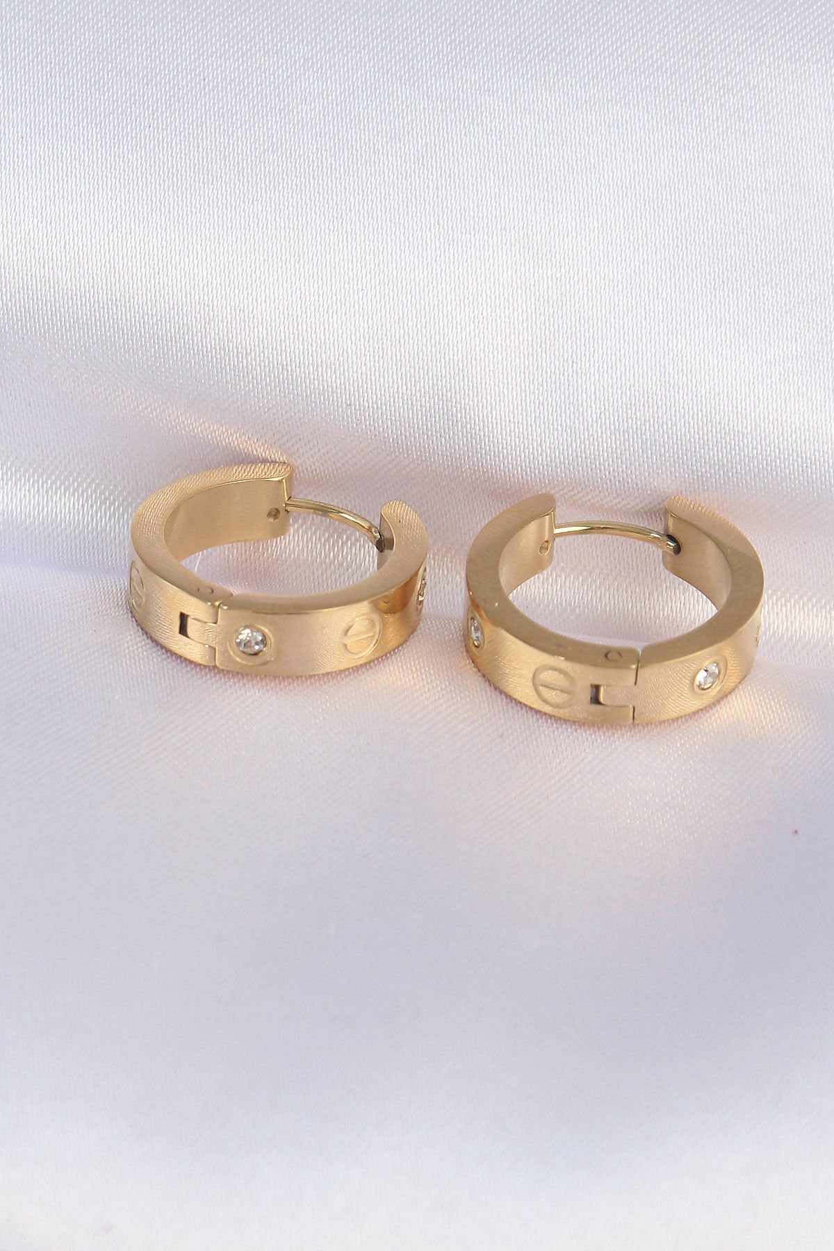 316L Çelik Gold Renk Zirkon Taşlı Model Halka Küpe - TJ-BKP9005