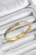 Mineli Pirinç Pembe Ve Yeşil Çiçek Motifli Gold Renk Kadın Kelepçe - TJ-BB7395
