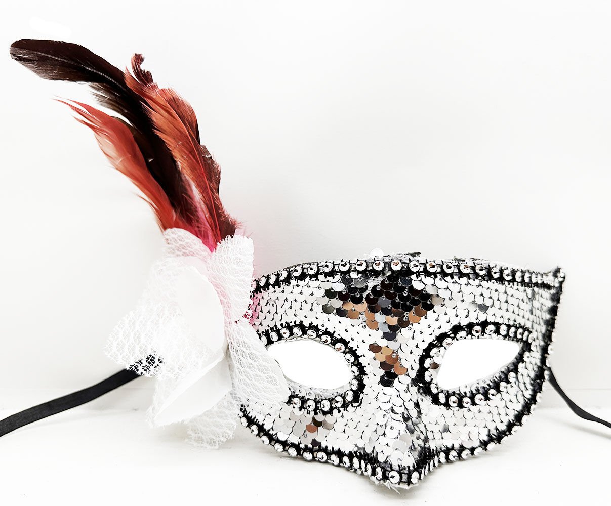 Gümüş Renk Yandan Tüylü Güllü Gümüş Taşlı Pullu Maske 20x22 cm (4944)