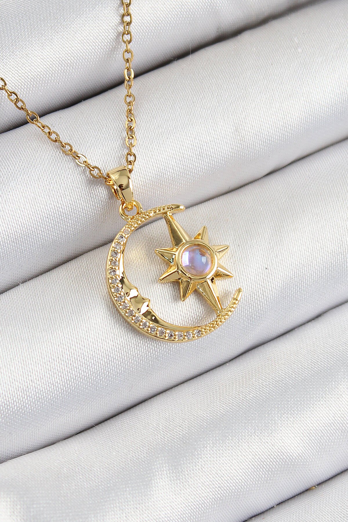 316L Çelik Zirkon Taşlı Kutup Yıldızlı Hilal Model Gold Renk Kadın Kolye - TJ-BKO10341