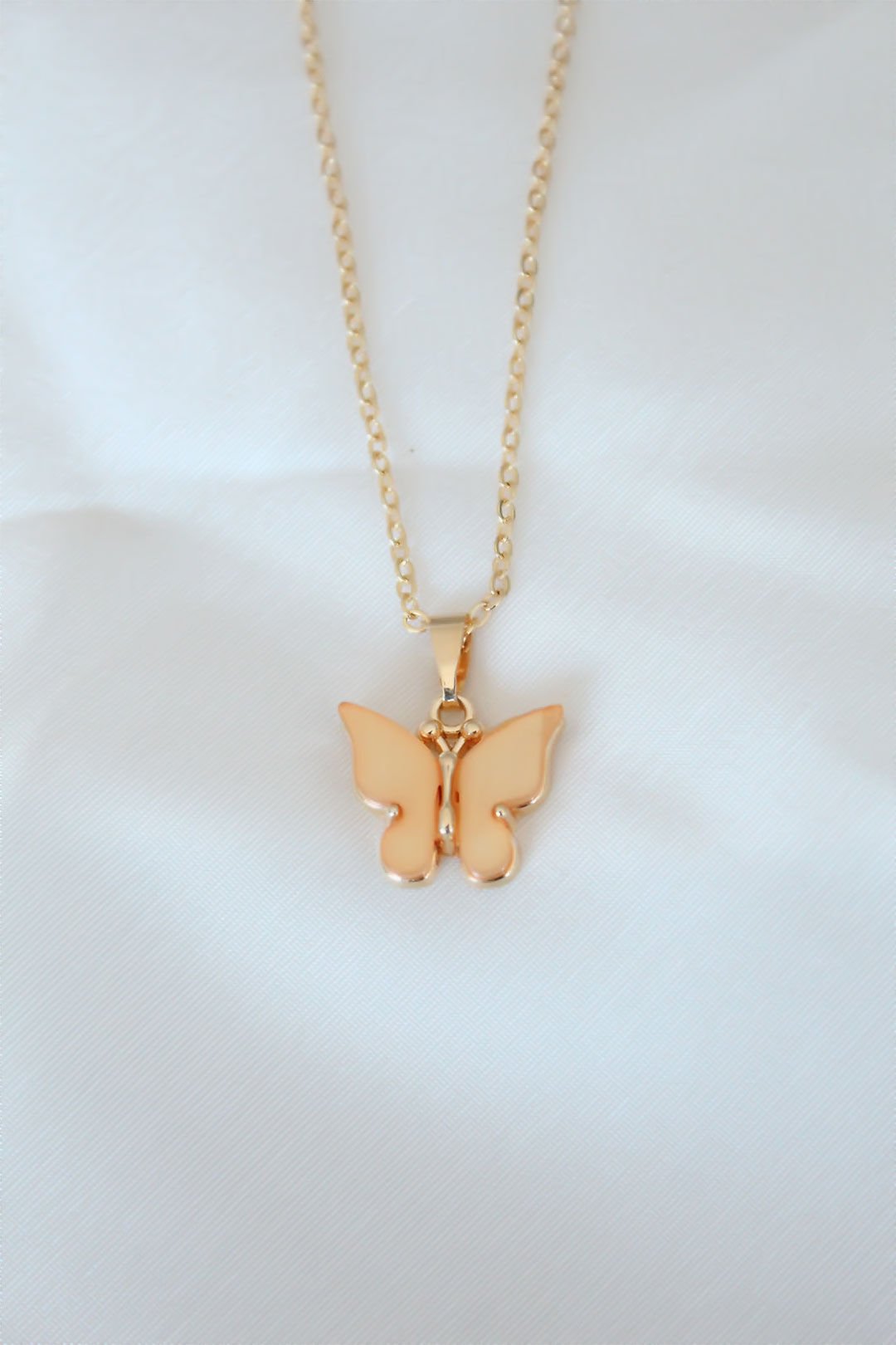 Gold Kaplama Sarı Renk Sedefli Kelebek Kolye - TJ-BKO6439