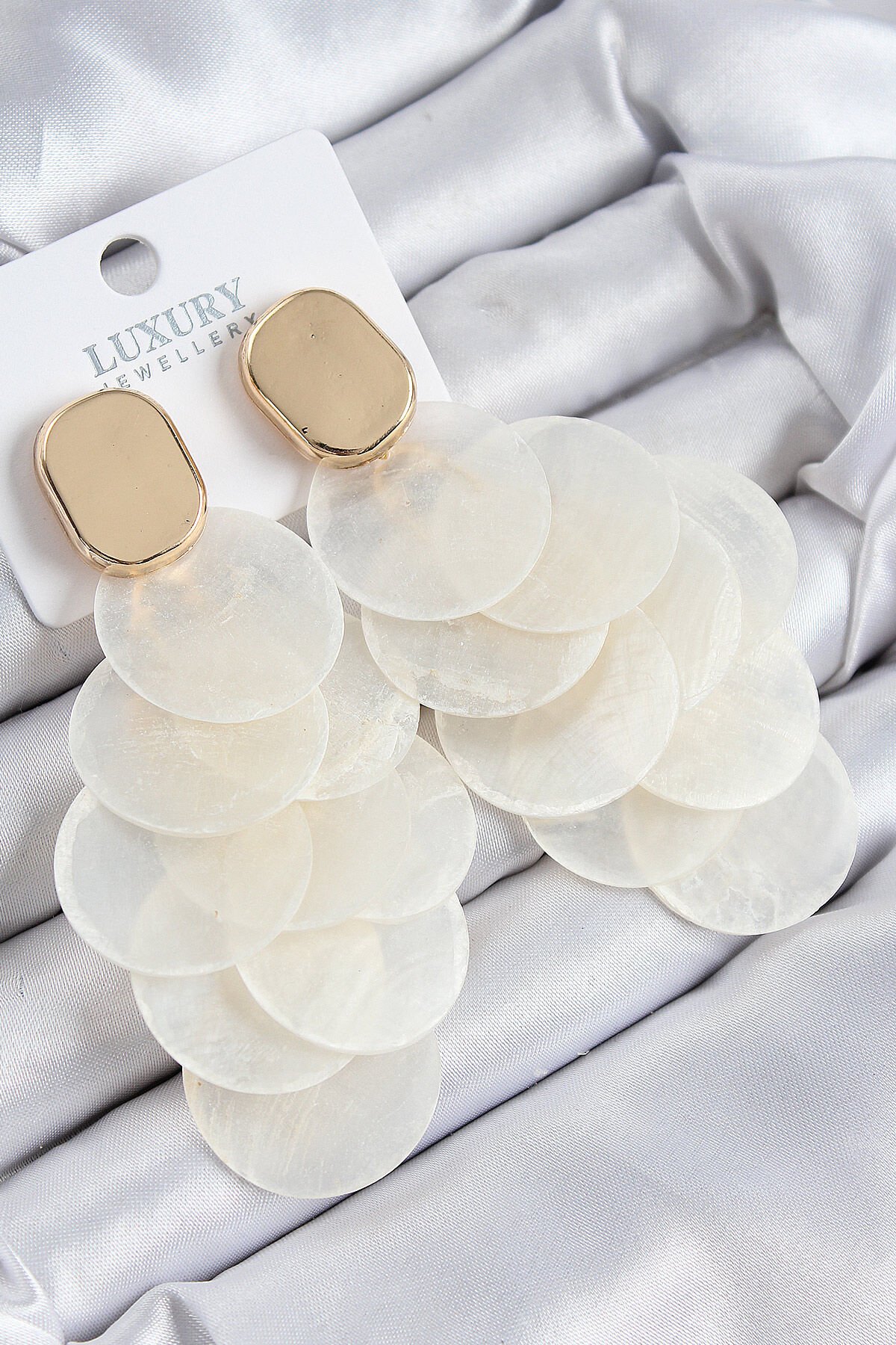 Pirinç Sallantılı Sedef Model Gold Renk Kadın Küpe - TJ-BKP11083